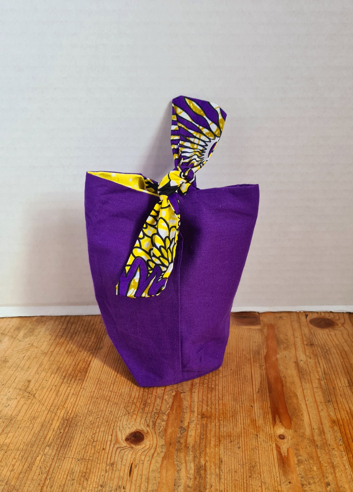 Knot Tie (Gift) Bag (S) - African Wax Print Fabric