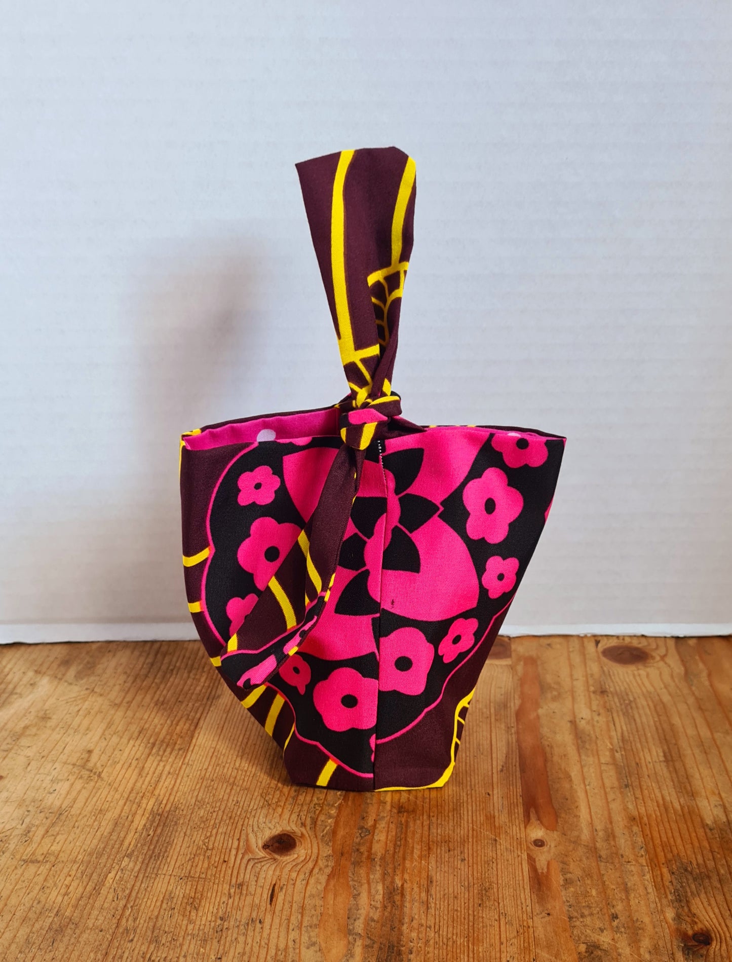Knot Tie (Gift) Bag (S) - African Wax Print Fabric