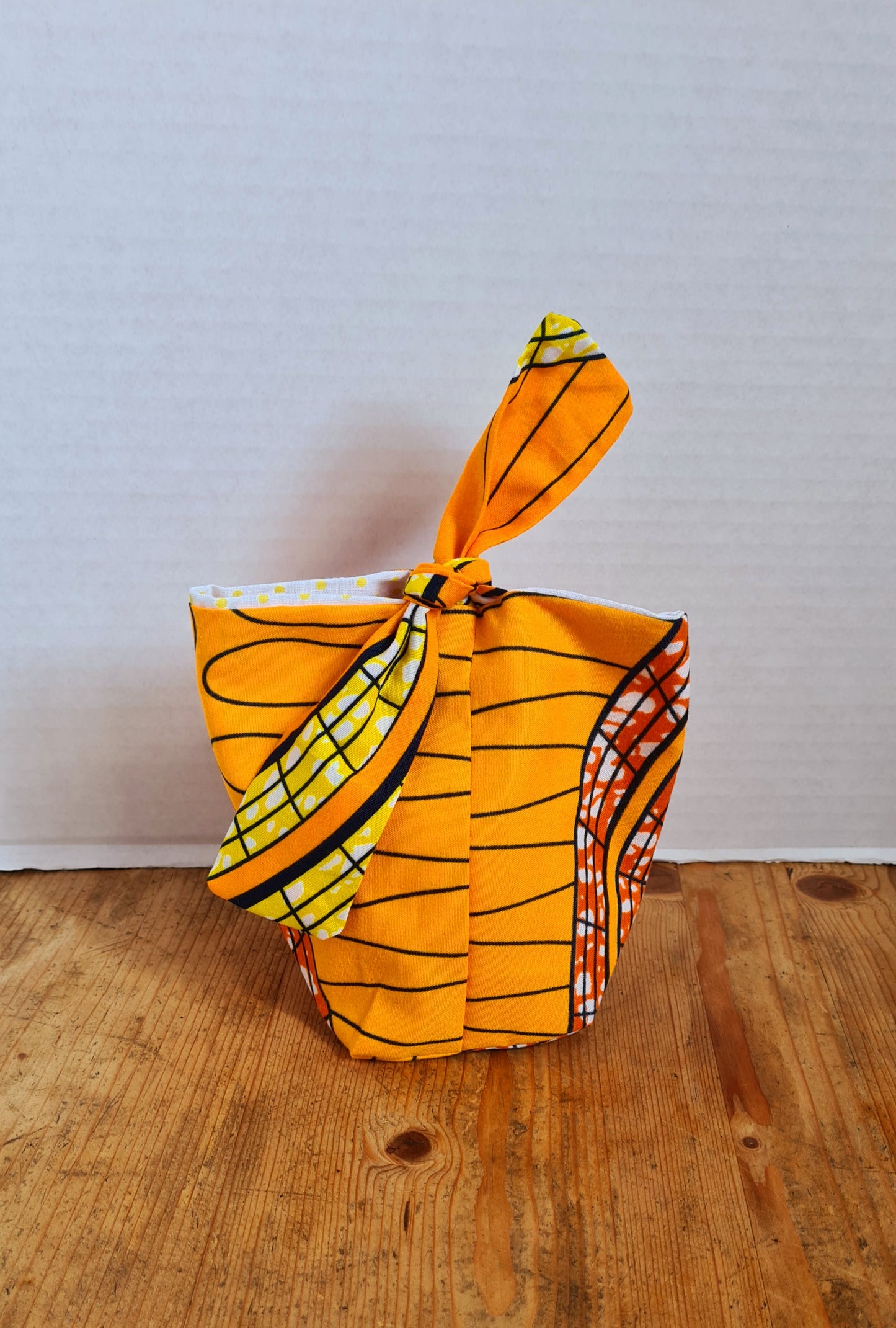 Knot Tie (Gift) Bag (S) - African Wax Print Fabric