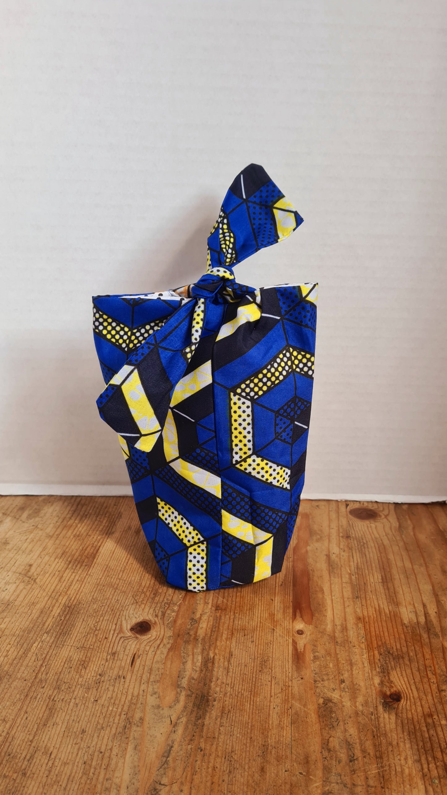 Knot Tie (Gift) Bag (L) - African Wax Print Fabric